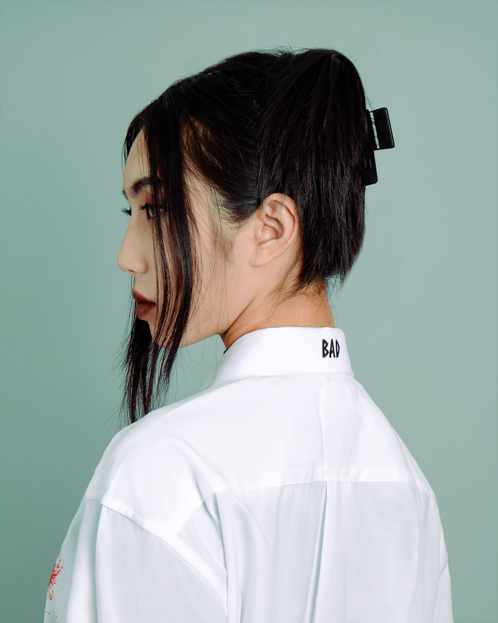 SƠ MI DÀI TAY Heartshot *Trắng