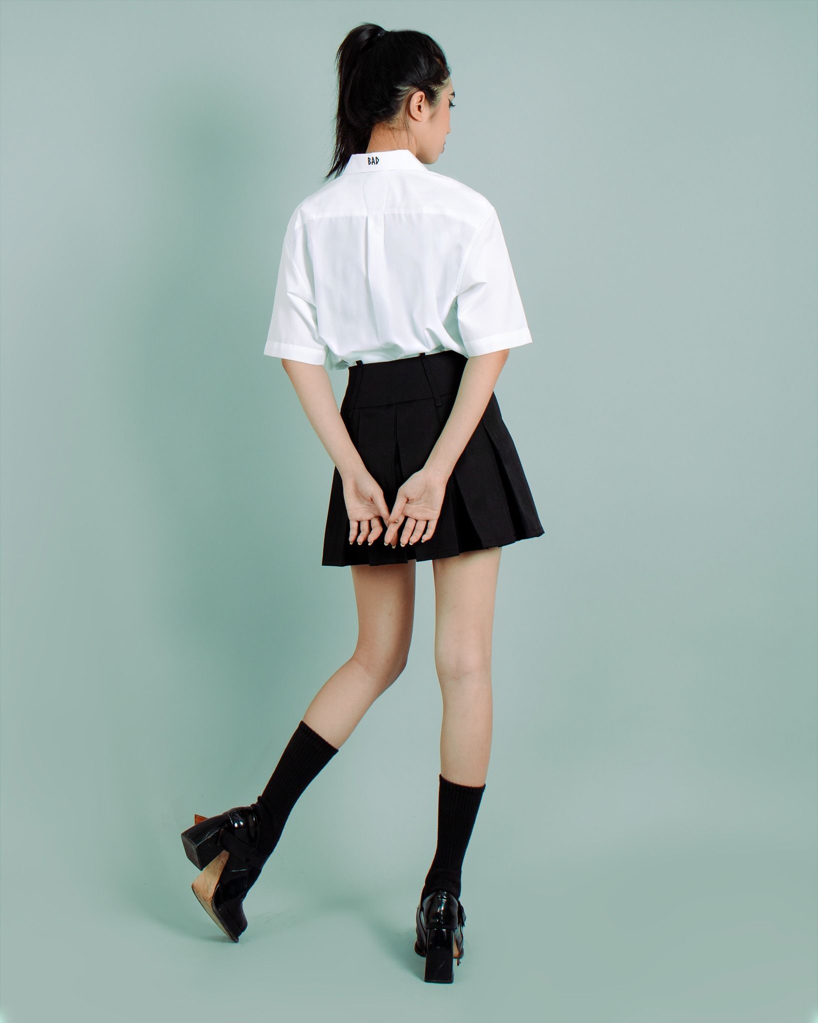 SƠ MI NGẮN TAY Heartshot *Trắng