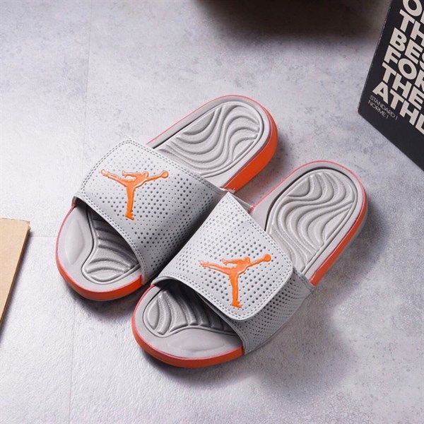 JORDAN 5 DÁN