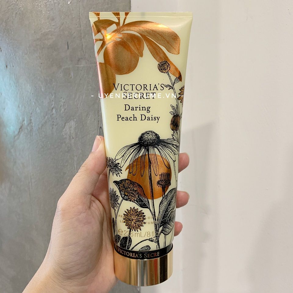 Victoria Daring Peach Daisy 236ml