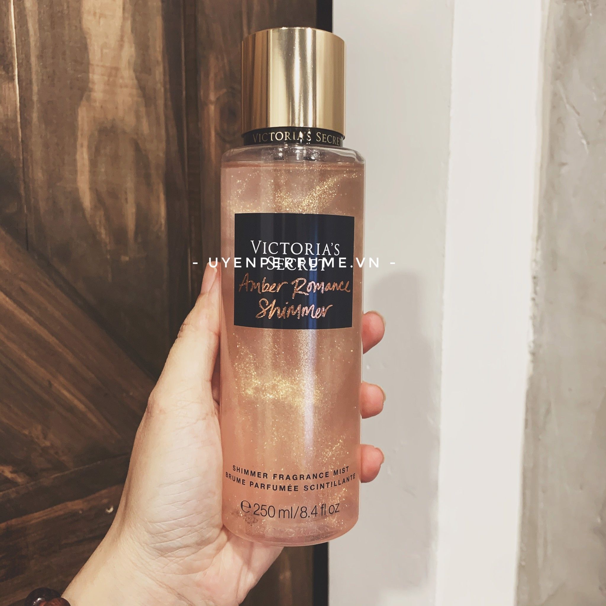 Victoria Amber Romance Shimmer 250ml