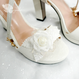  Giày cưới sandal đế vuông đính hoa trà cao 10cm 