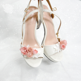  Giày cưới sandal gót vuông đính hoa màu hồng pastel 10cm 