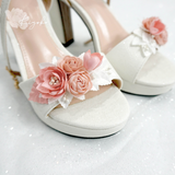  Giày cưới sandal gót vuông đính hoa màu hồng pastel 10cm 