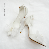 Giày cưới Kiyoko gót nhọn có quai 10cm đính nơ voan ngọc trai 