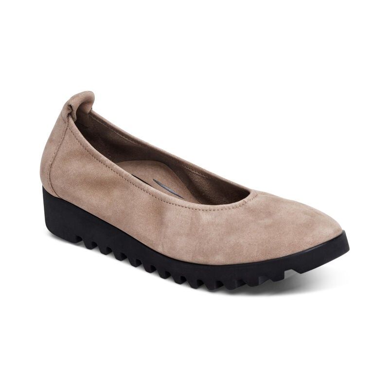 Giày lười sức Khỏe nữ Aetrex Brianna Taupe