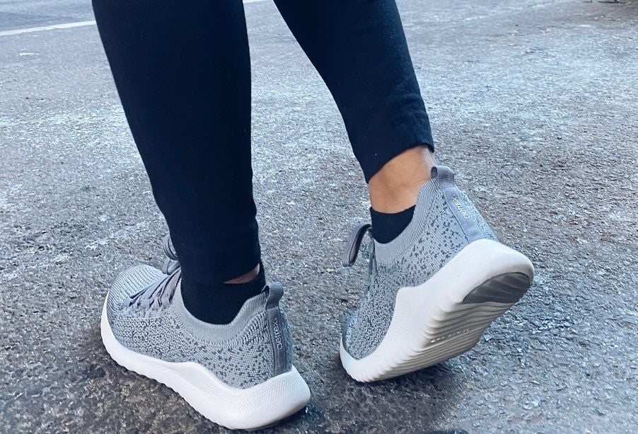 Giày thể thao sức khỏe nữ Aetrex Carly Grey