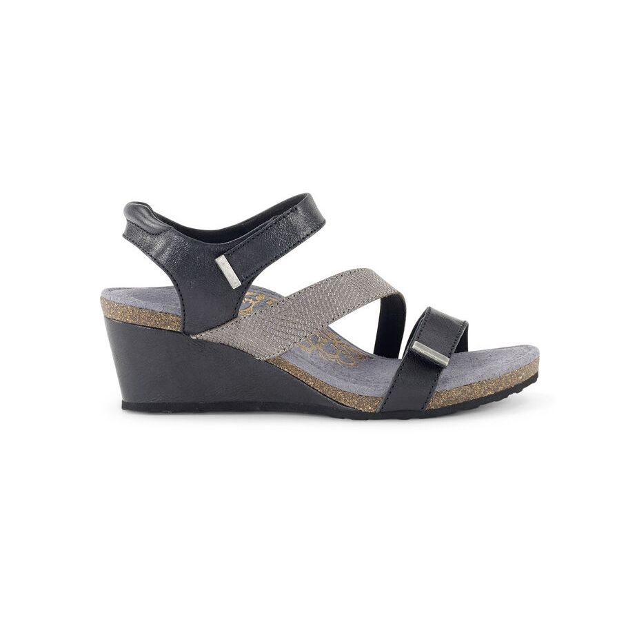 Sandal sức khỏe nữ Aetrex Brynn Black