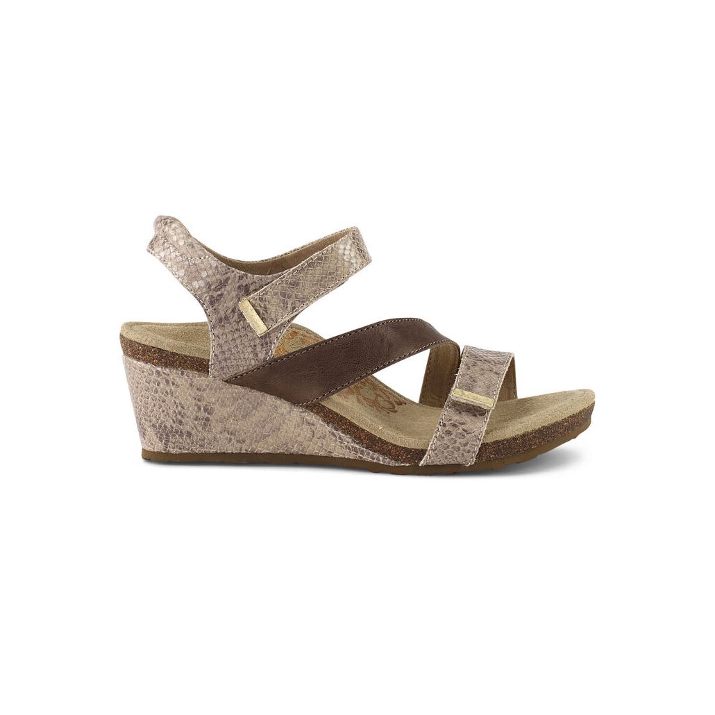 Sandal sức khỏe nữ Aetrex Brynn Snake