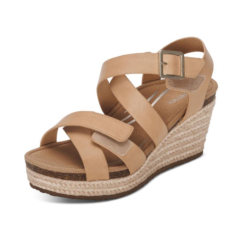 Giày sandal cao gót sức khỏe nữ Aetrex Anna Tan