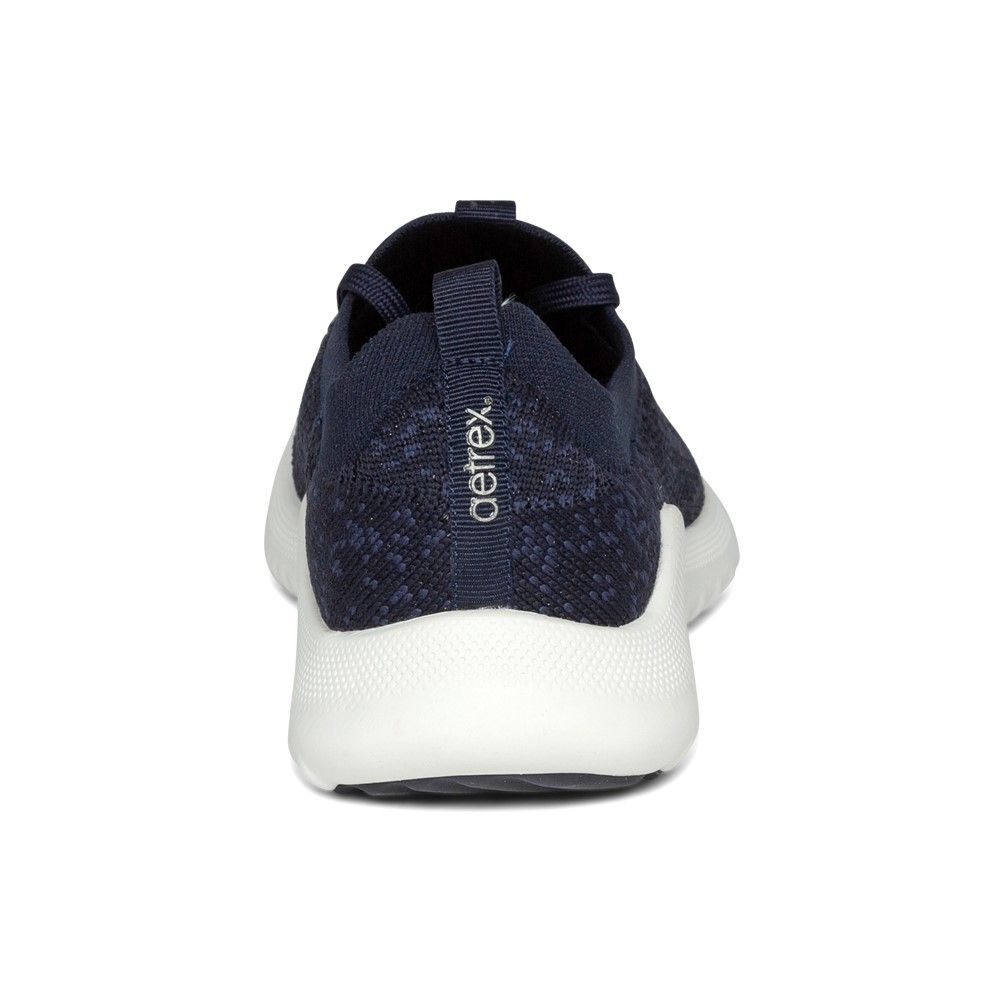 Giày thể thao sức khỏe nữ Aetrex Carly Navy