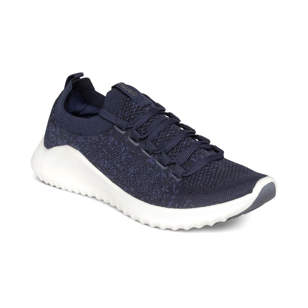 Giày thể thao sức khỏe nữ Aetrex Carly Navy