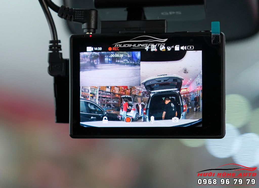 Gắn Camera Hành Trình VIETMAP C65 Cho Xe FORD EXPLORER Uy Tín
