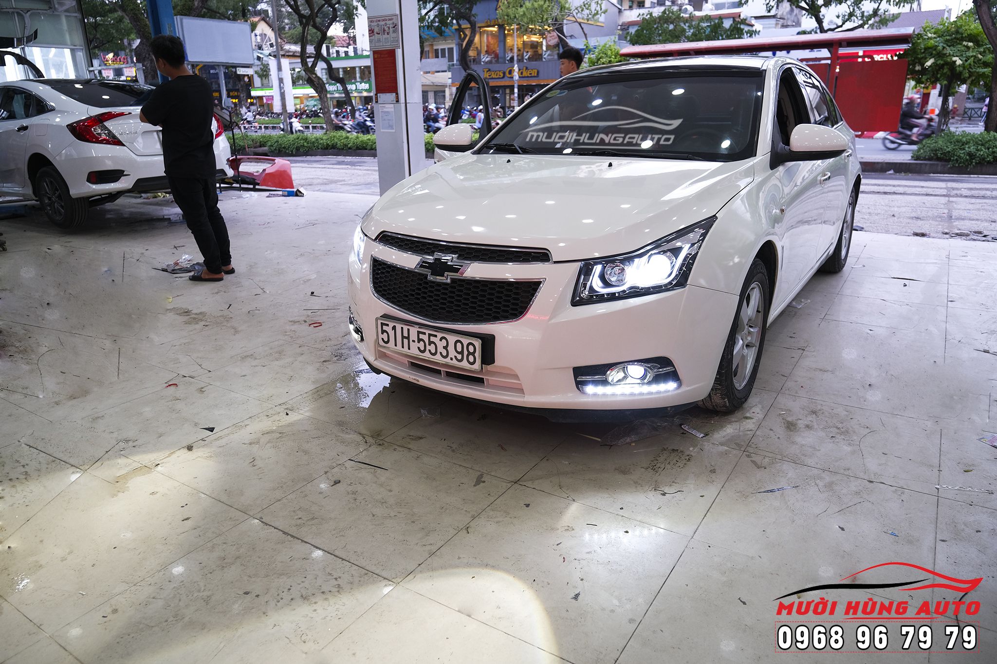 Chevrolet Cruze 2014 Nâng Cấp Nguyên Cụm Đèn Pha Kiểu BMW