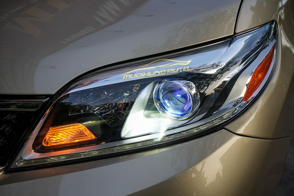Xe Toyota Sienna Độ Đèn Bi Led Domax X-LED Pro Cao Cấp