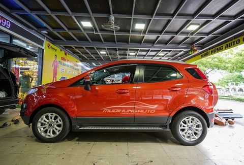  Xe Ford Ecosport 2017 Lắp Bệ Bước Lên Xuống 