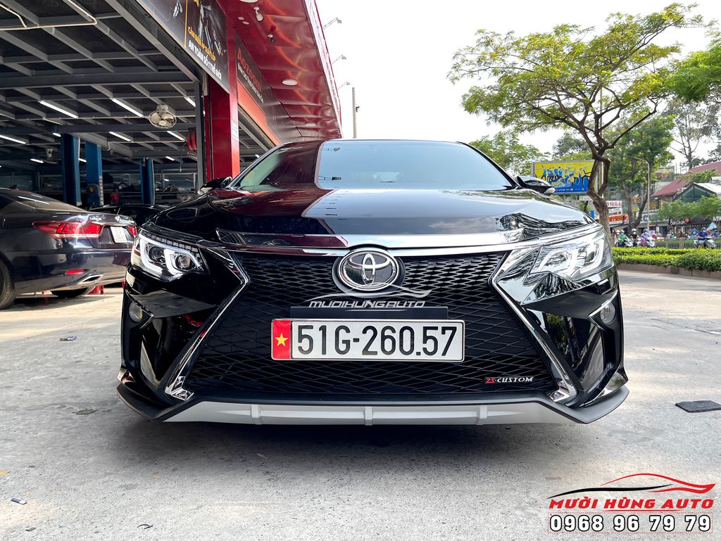 Thay Đèn Pha Và Đèn Hậu Nguyên Cụm Siêu Chất Cho Xe TOYOTA CAMRY