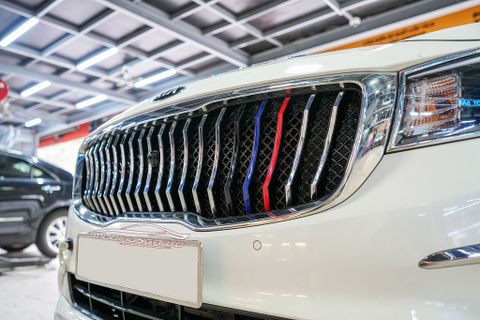  Thay Mặt Ga Lăng Cho Xe KIA SEDONA 2019 