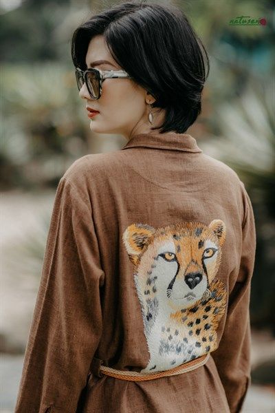  Đầm Khoác Safari Nâu thêu Cheetah Lynx 