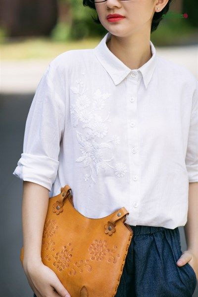 Áo thêu tay cúc Tana chemise linen Trắng