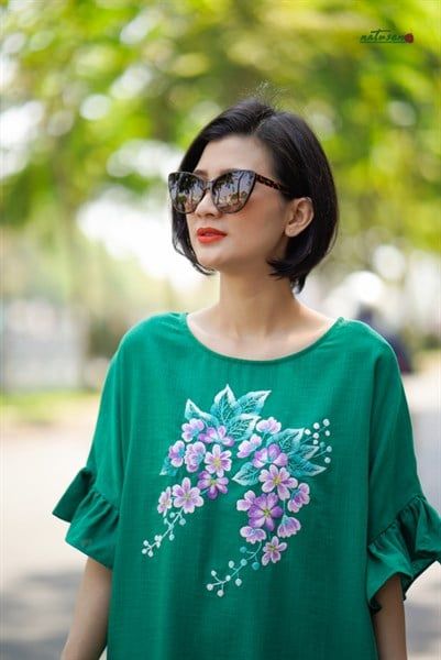 Đầm thêu thủ công Xanh Ve tay bèo bằng lăng