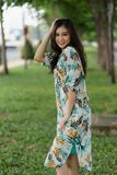  Đầm chemise linen in hoa phối xanh 