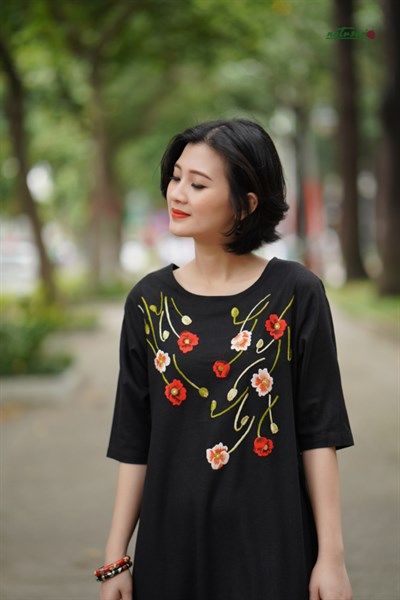 Đầm linen đen thêu tay Poppy Baby