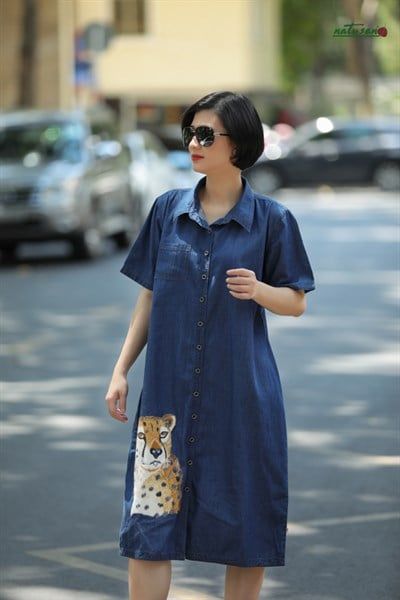 Đầm thêu thủ công Cheetah denim Safari