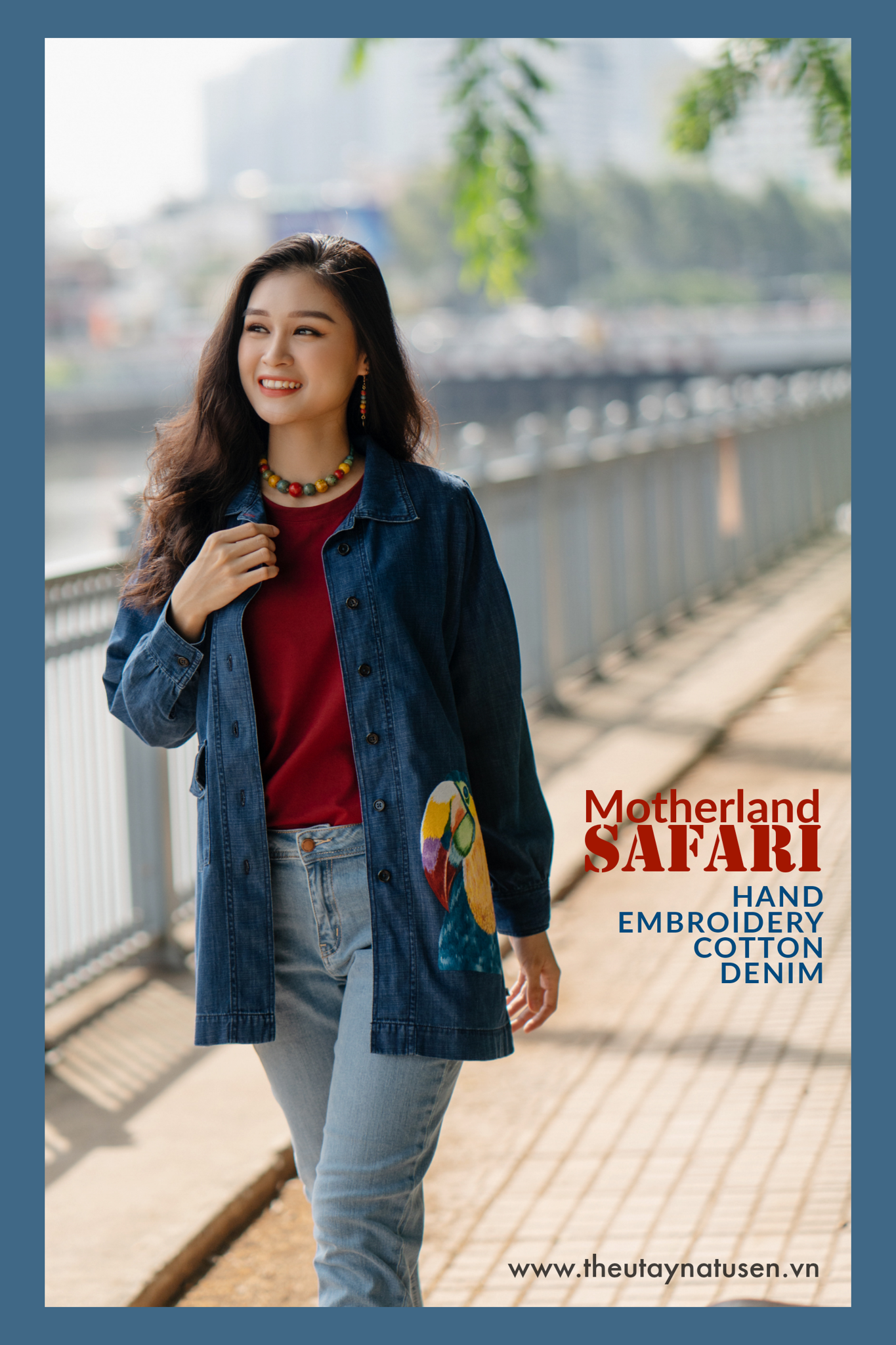 Áo khoác denim thêu thủ công Toucan King