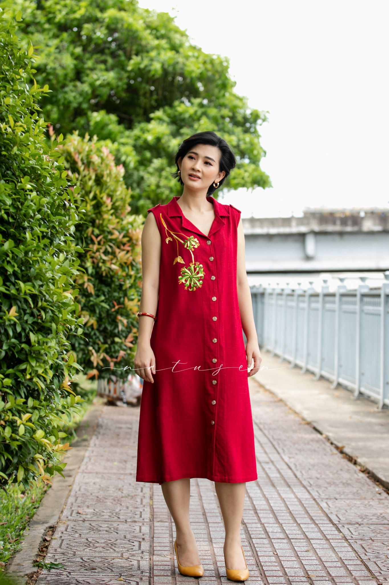 Đầm Kachia thêu tay Kim Ngân An Khuê