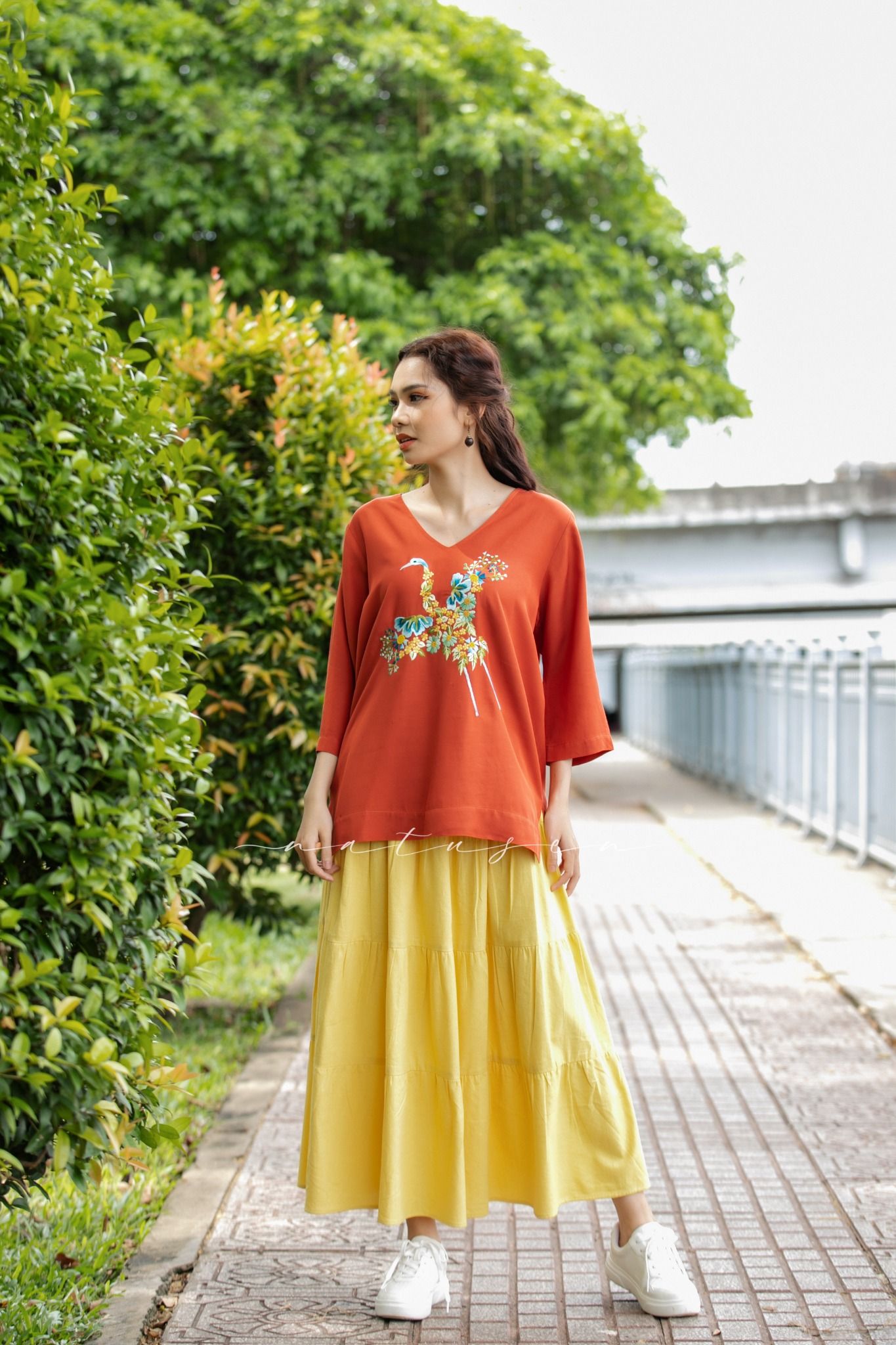 Áo boho tim Đỏ Gạch thêu tay Hạc Hoa Thị