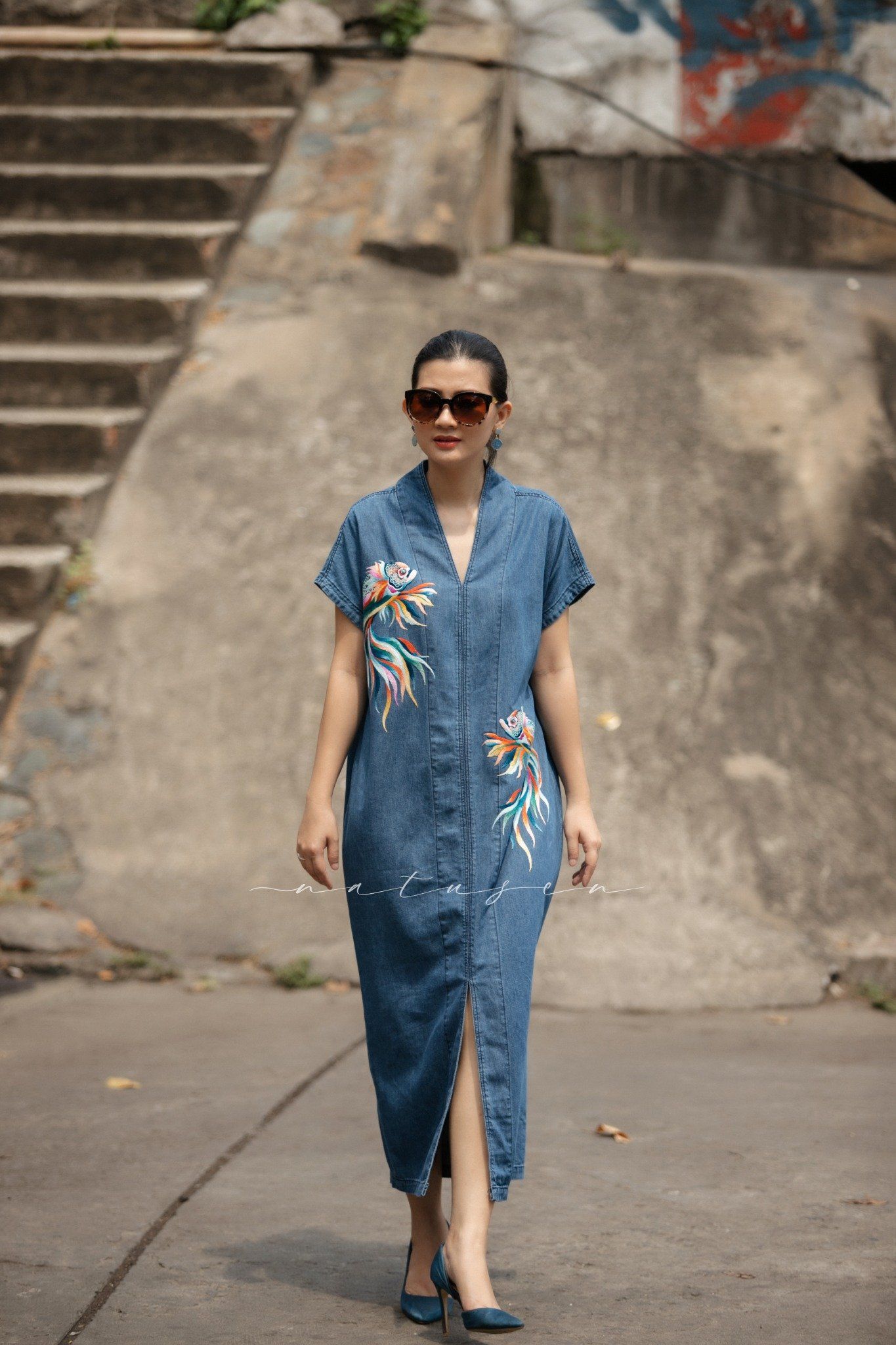 Đầm Kimono Yuna Classic Denim thêu tay Song Ngư