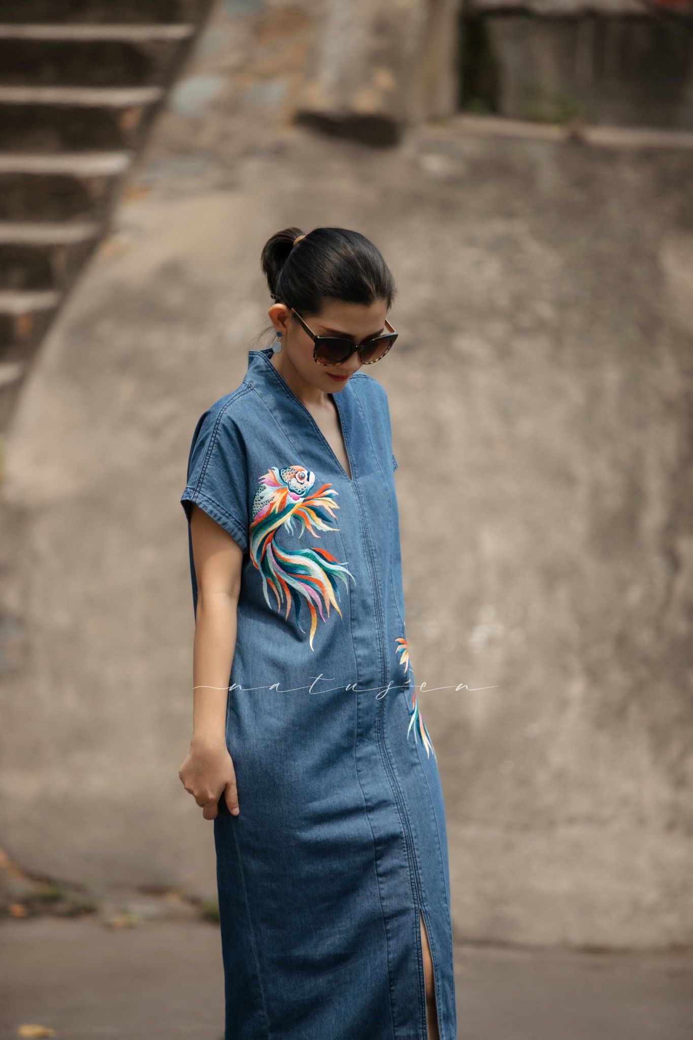 Đầm Kimono Yuna Classic Denim thêu tay Song Ngư