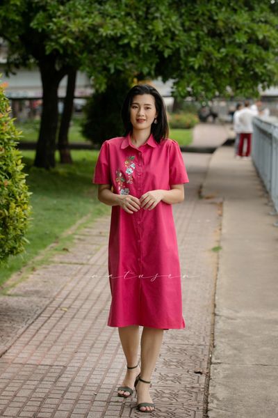  Đầm Hồng Trầm linen thêu tay Hoa Cát Đằng 