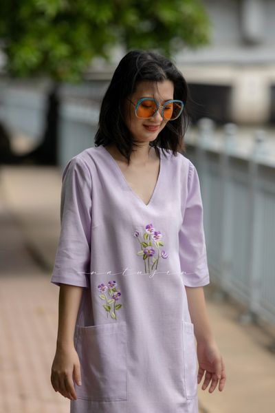  Đầm Hoa Cà linen thêu tay Pansee 