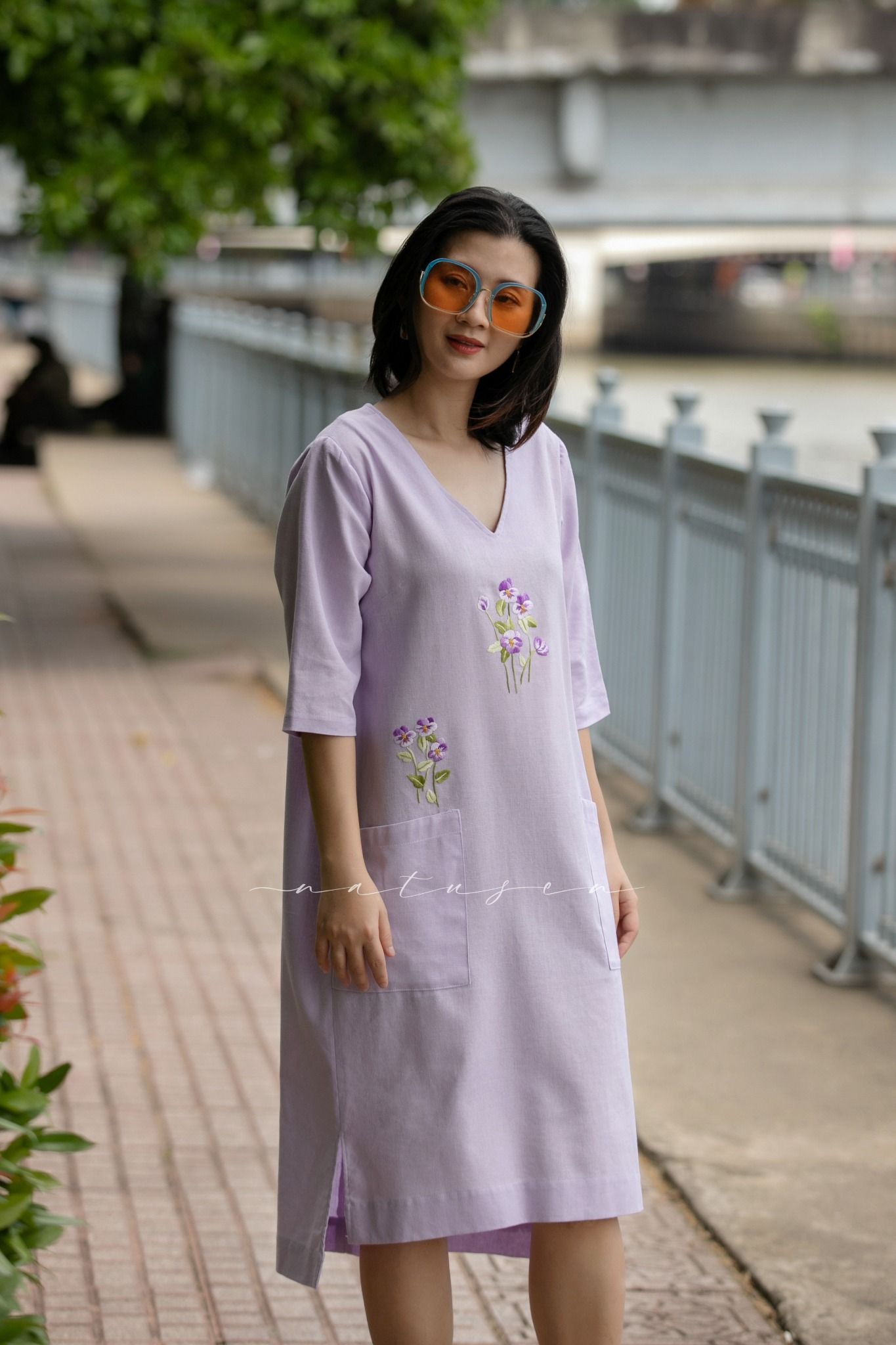  Đầm Hoa Cà linen thêu tay Pansee 