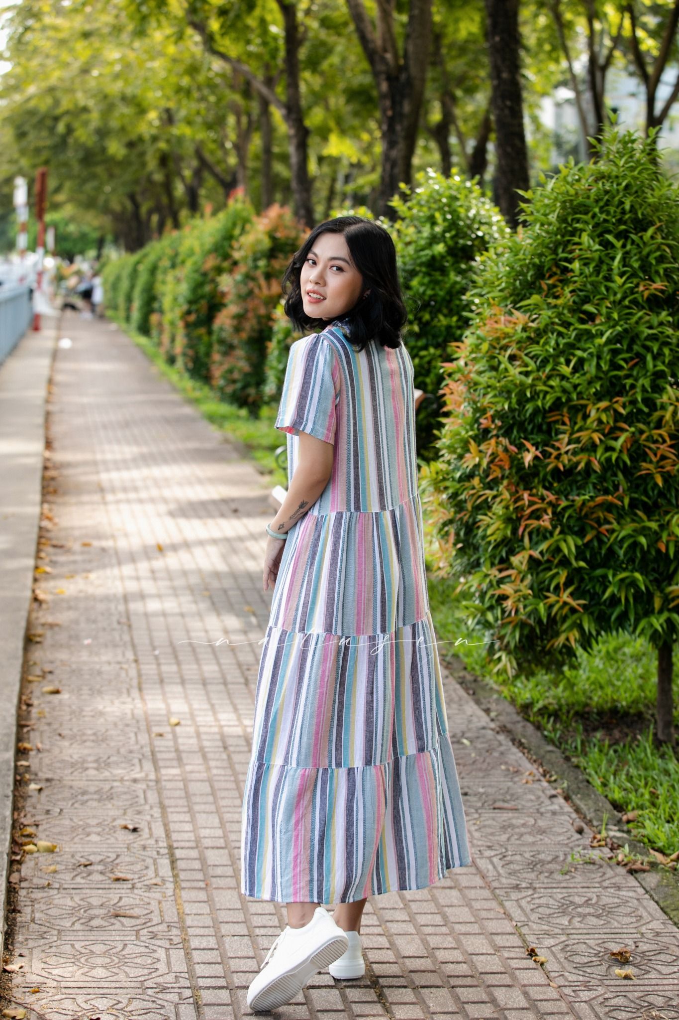 Đầm Boho Chemise Linen sọc maxi nhúng tầng