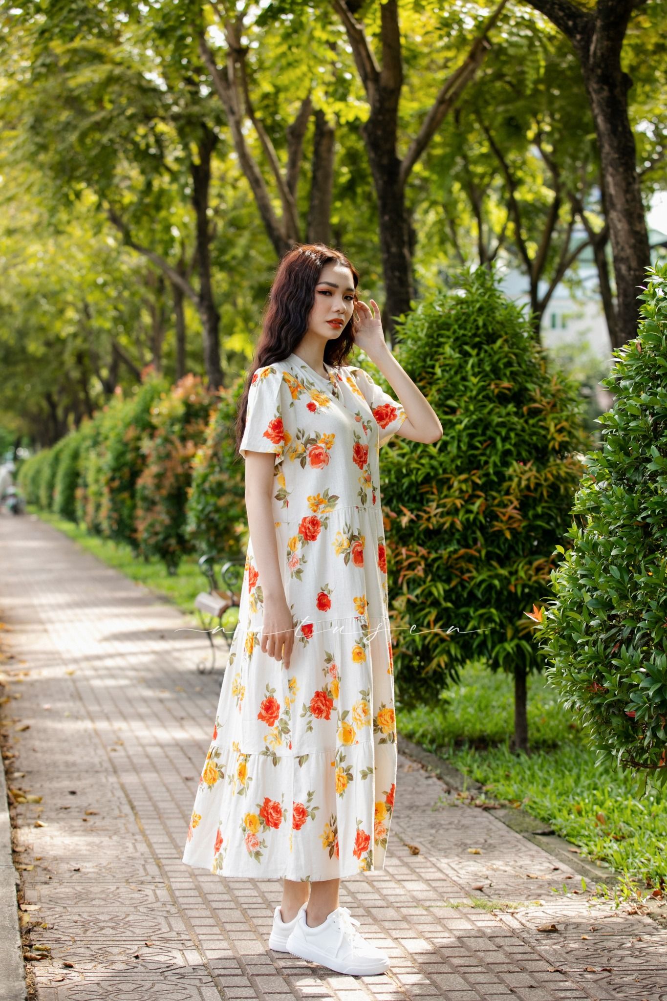  Đầm Boho Mao Linen kem hoa hồng maxi nhúng tầng 