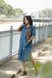  Đầm denim trụ thêu tay Tắc Kè Bi 