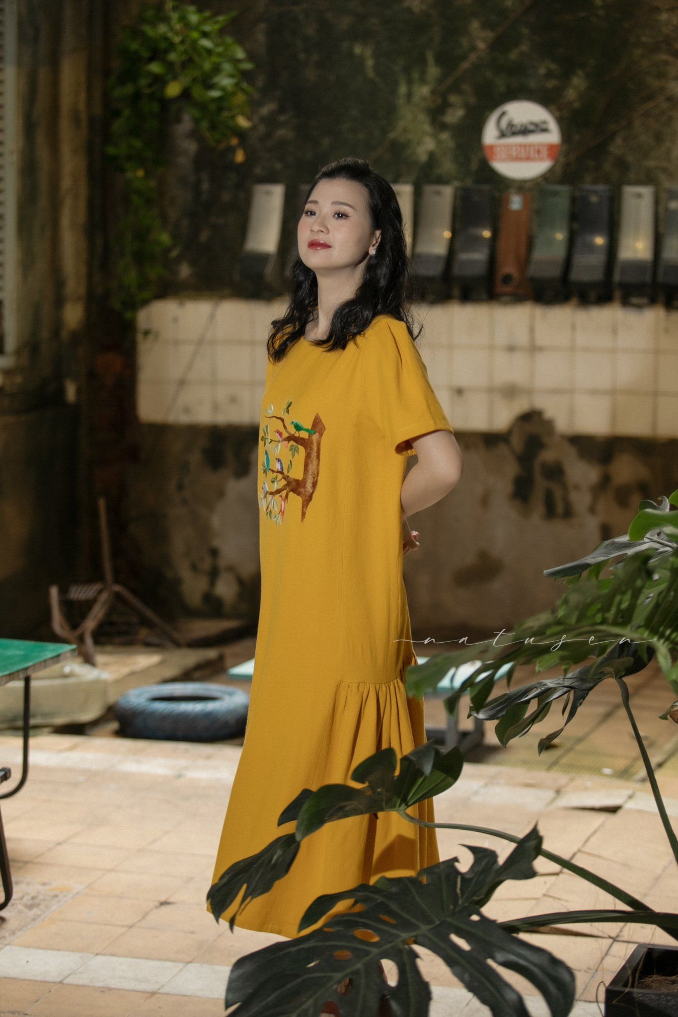 Đầm Remifa linen vàng cháy thêu tay Nhà Chim