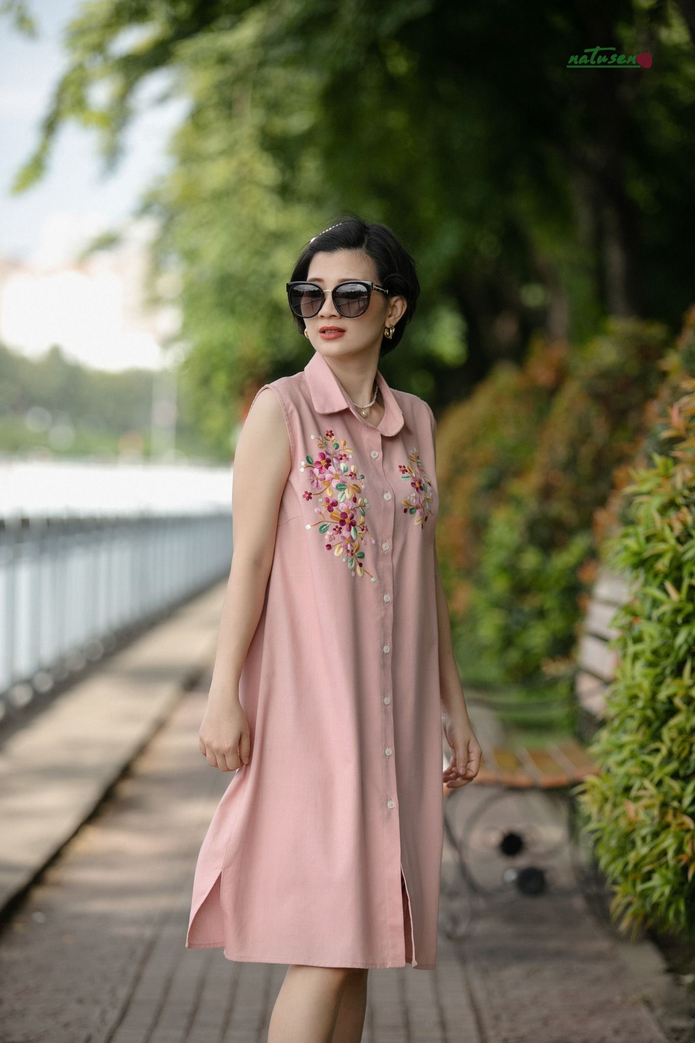 Đầm chemise Hồng pastel thêu tay Hoa Sim