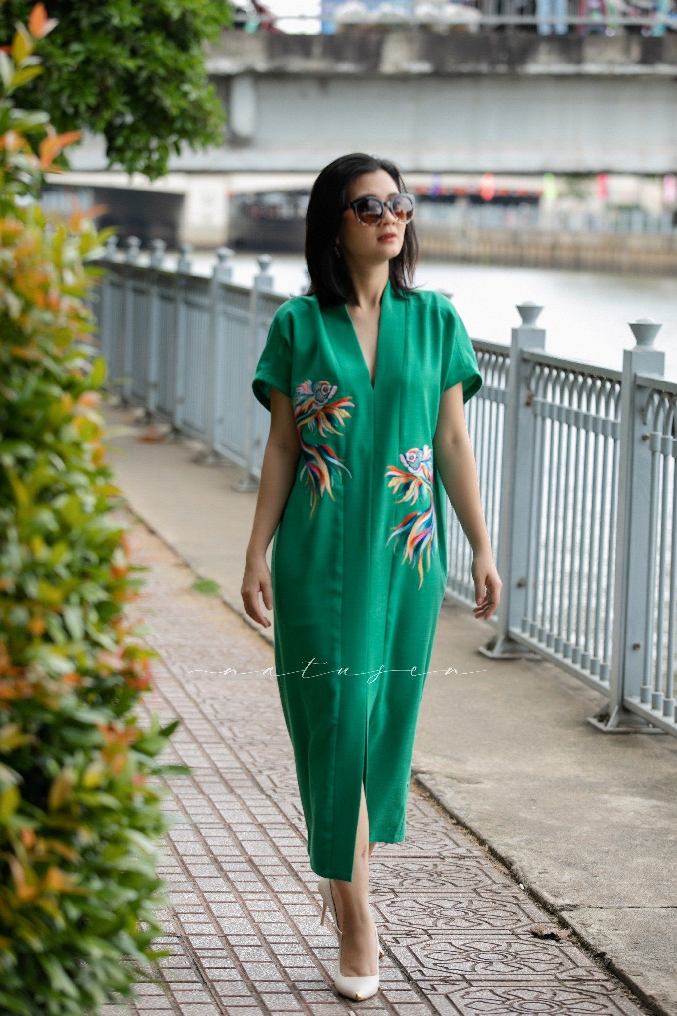 Đầm Kimono Yuna xanh ngoc lam thêu tay Song Ngư