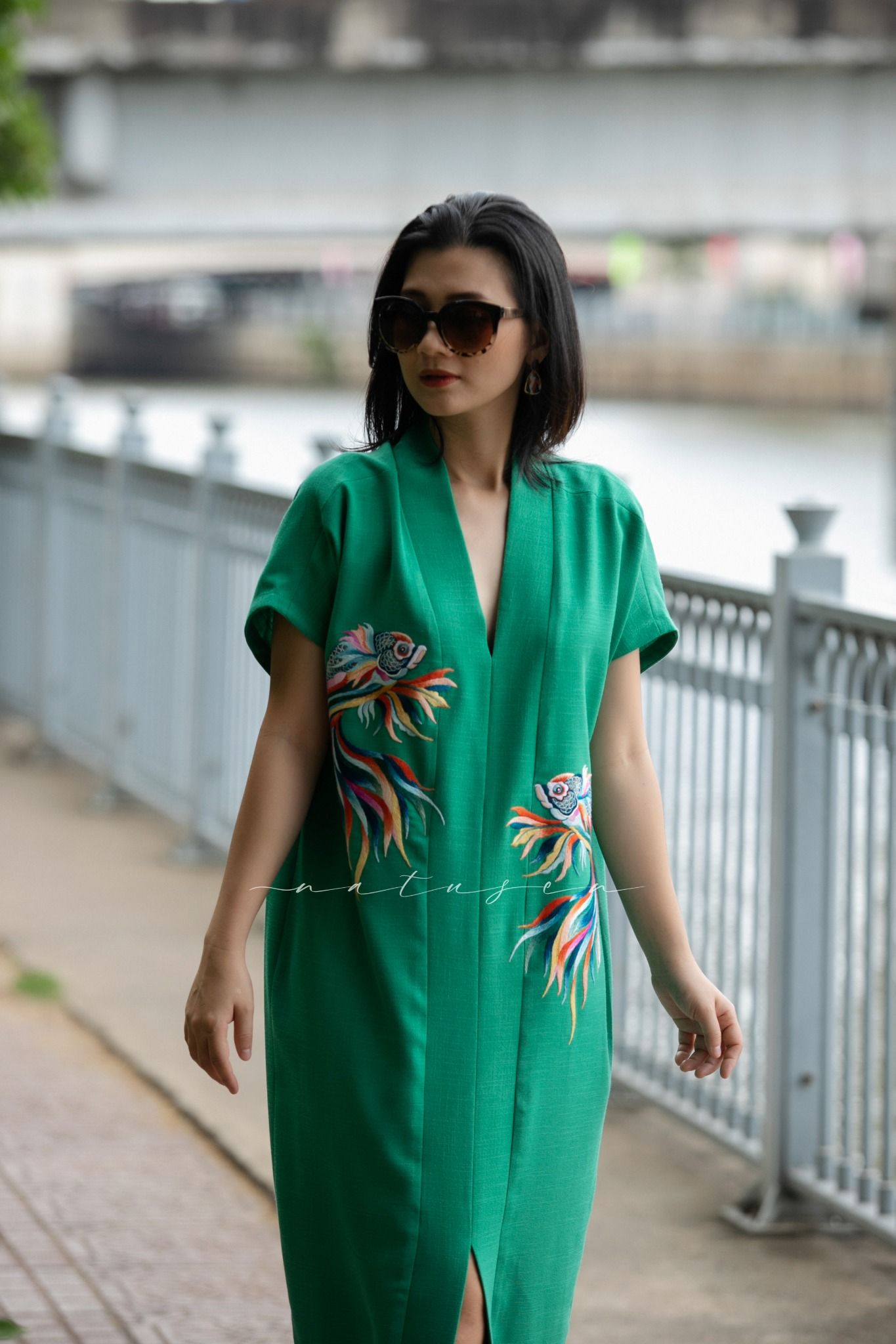 Đầm Kimono Yuna xanh ngoc lam thêu tay Song Ngư
