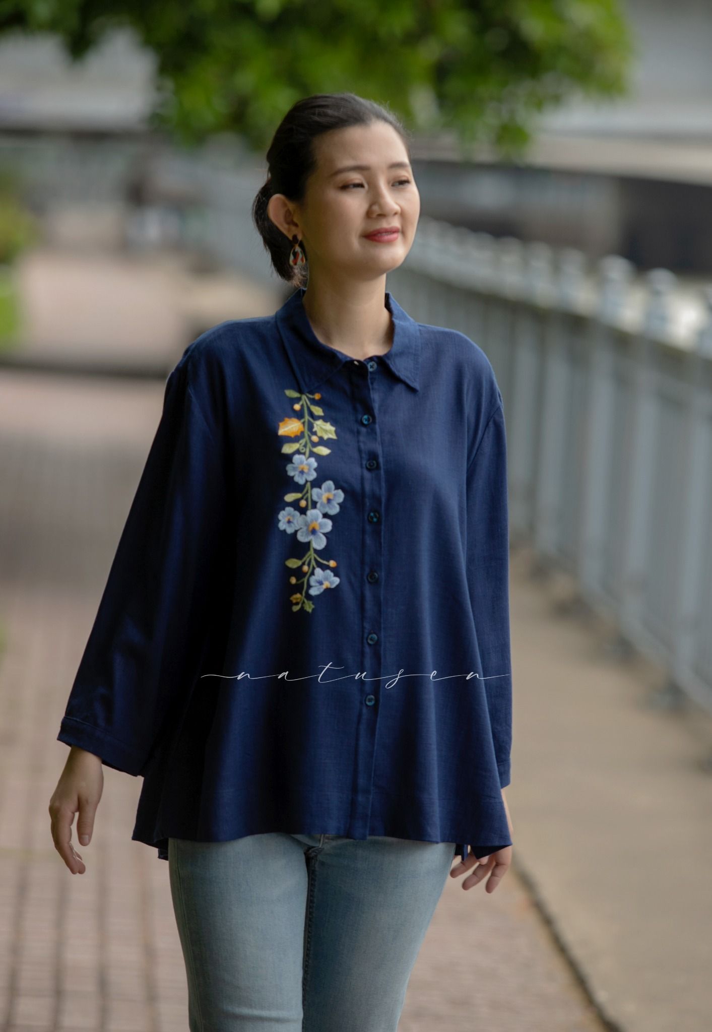 Áo chemsie Xanh Dương thêu tay Cát Đằng