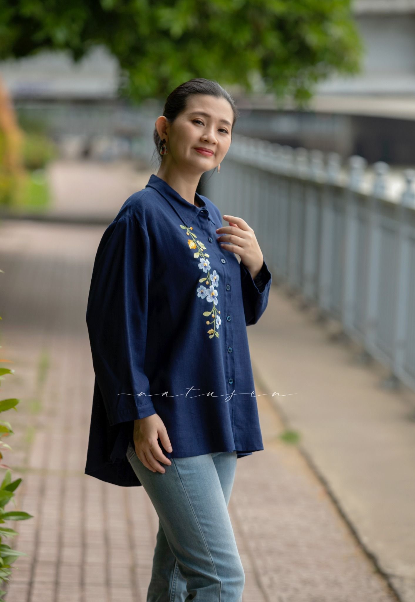 Áo chemsie Xanh Dương thêu tay Cát Đằng