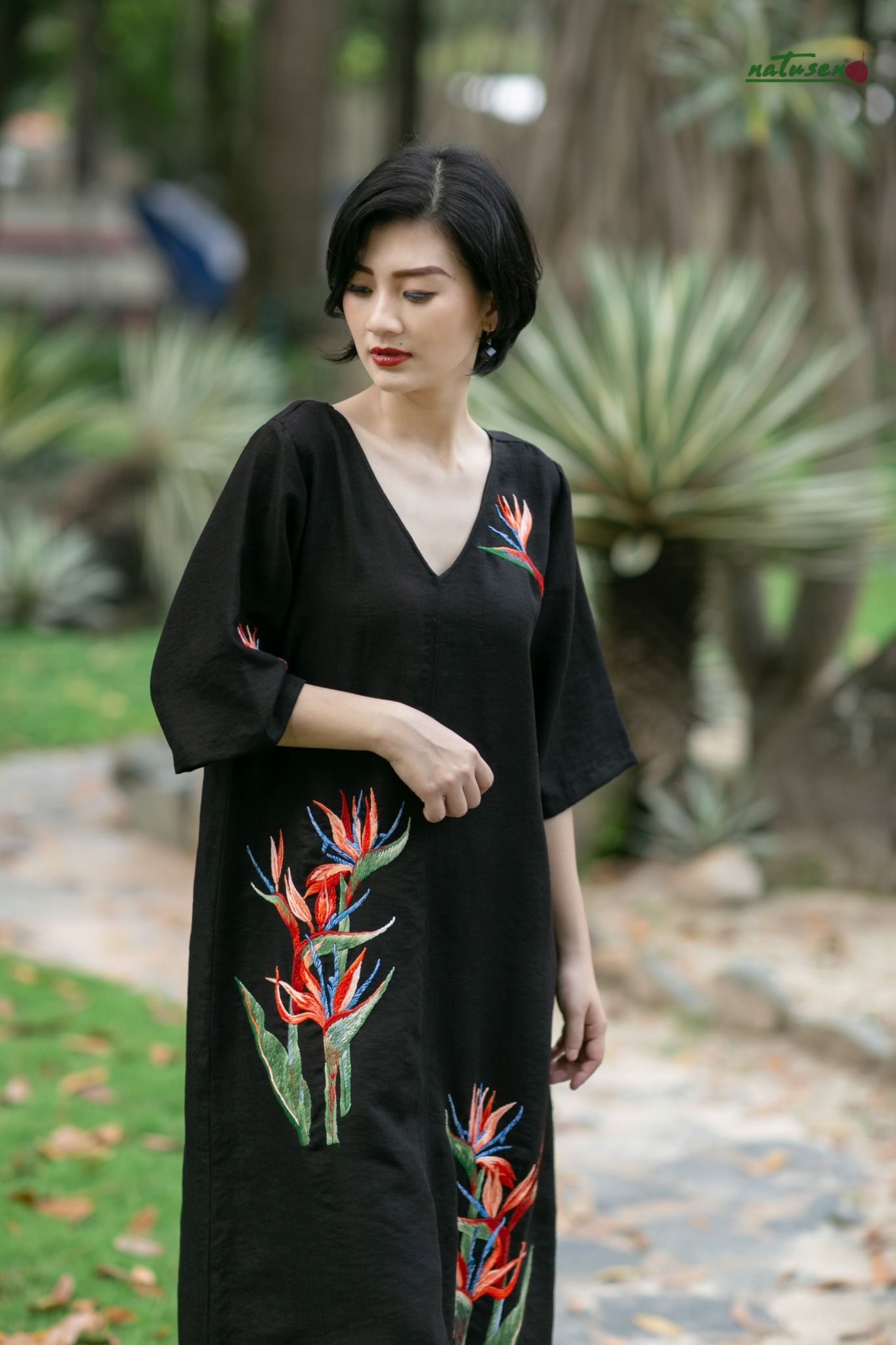 Đầm Victory Thiên Điểu thêu thủ công