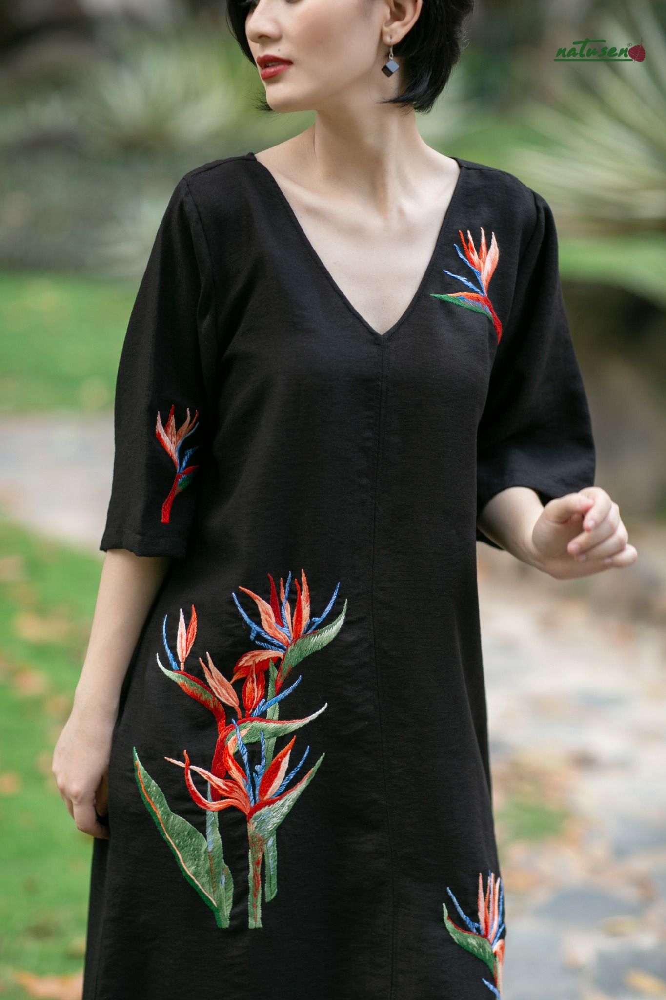 Đầm Victory Thiên Điểu thêu thủ công