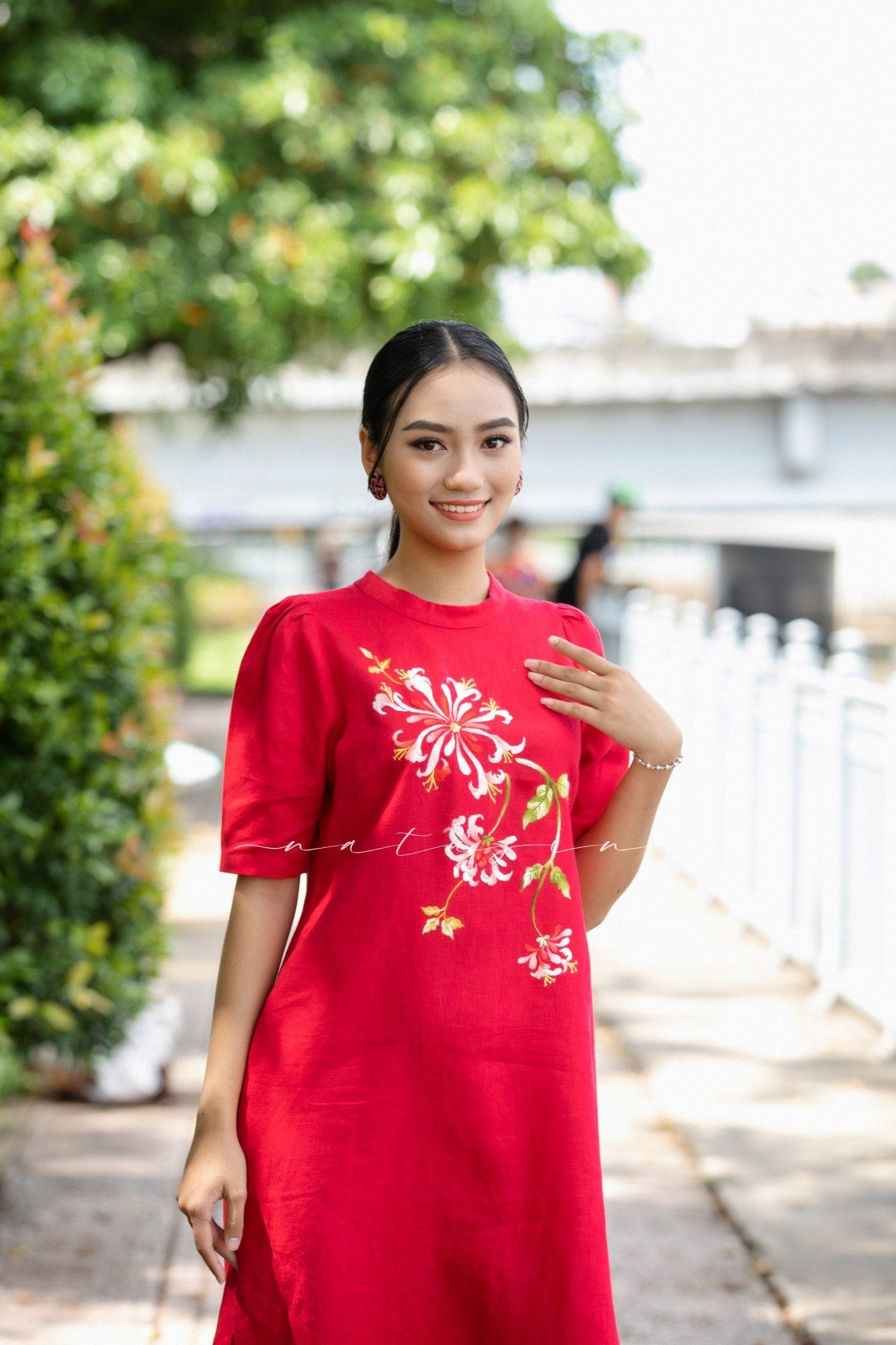Đầm Mabelle Đỏ thêu tay Kim Ngân Mỹ Tú