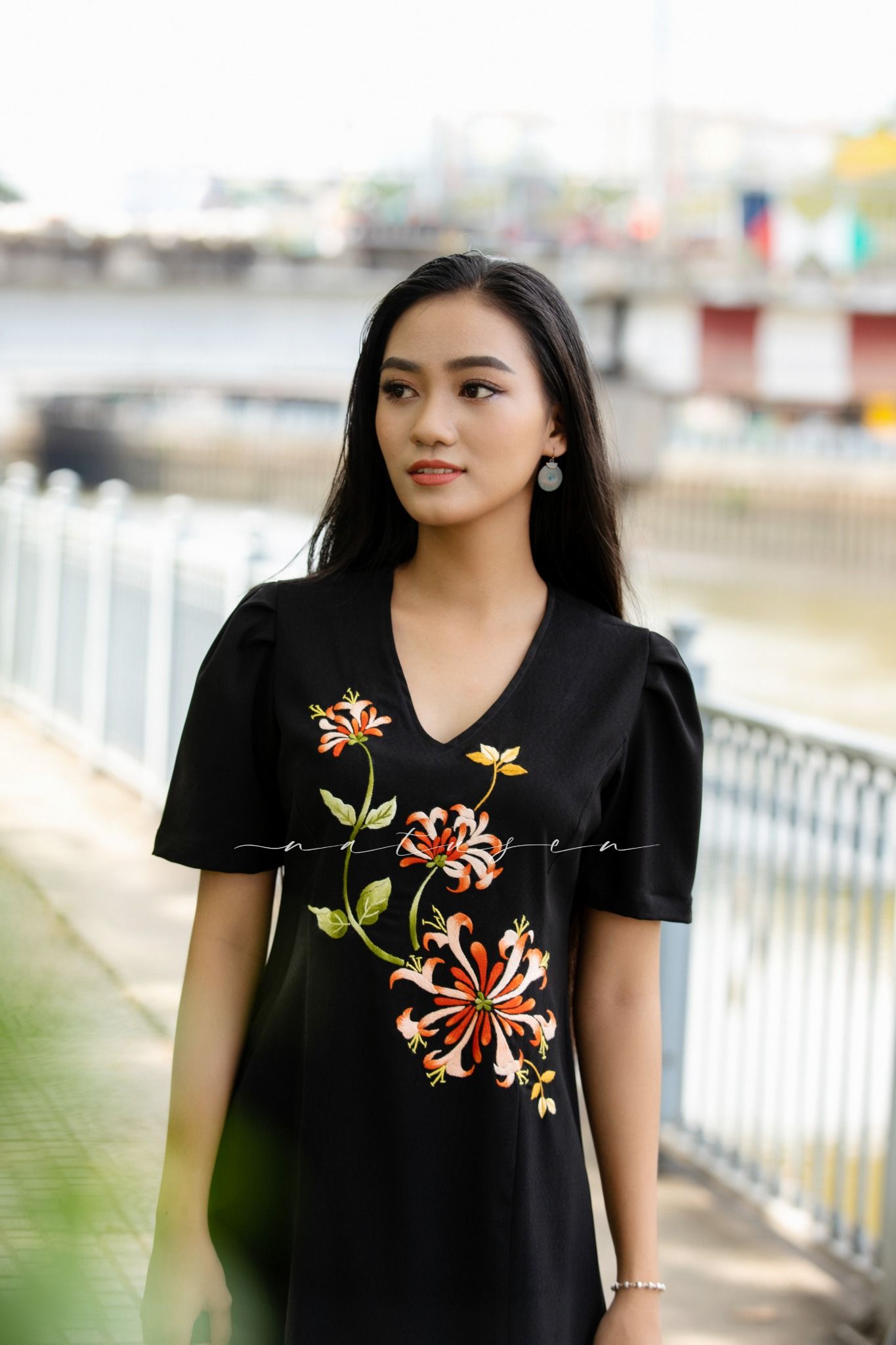 Đầm Atar thêu tay Kim Ngân Mỹ Tú