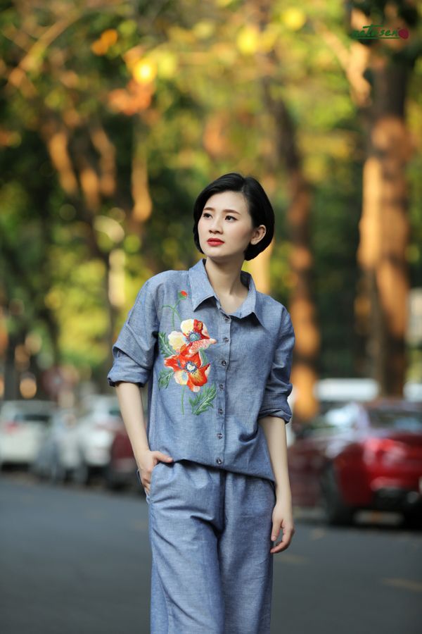 Áo chemise thêu tay hoa Poppy Xanh muối tiêu